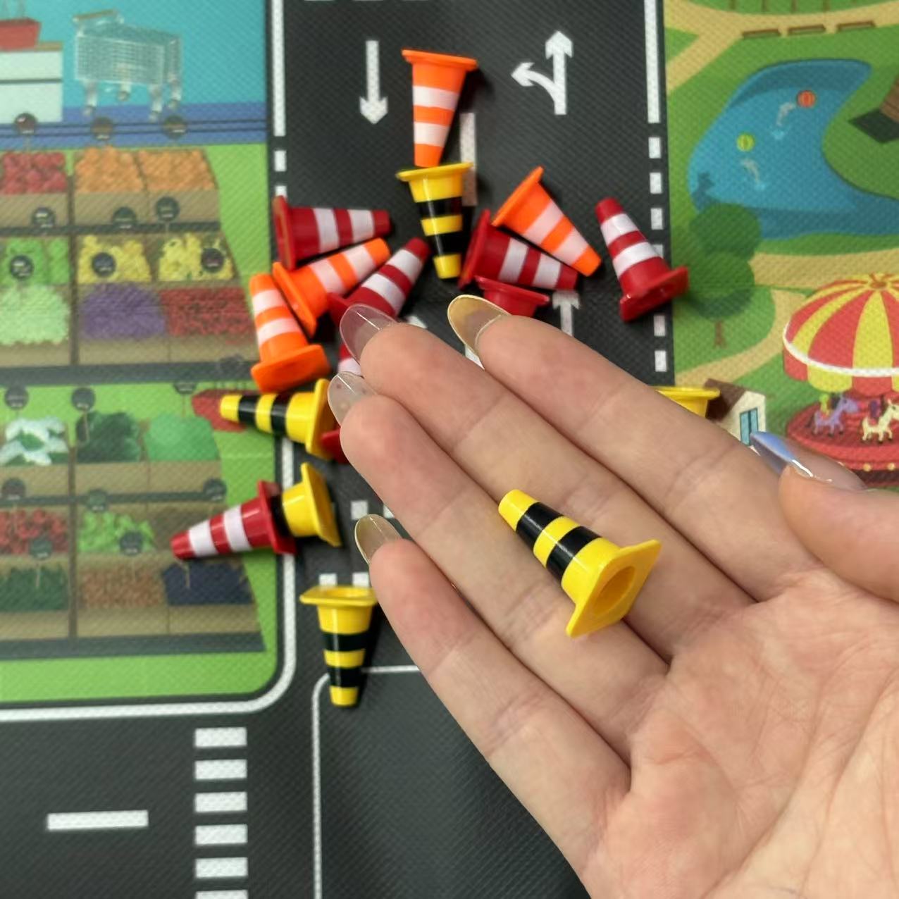 ชุดของเล่นป้ายจราจรขนาดเล็กและ - Party Games Mini บทวิจารณ์และราคา